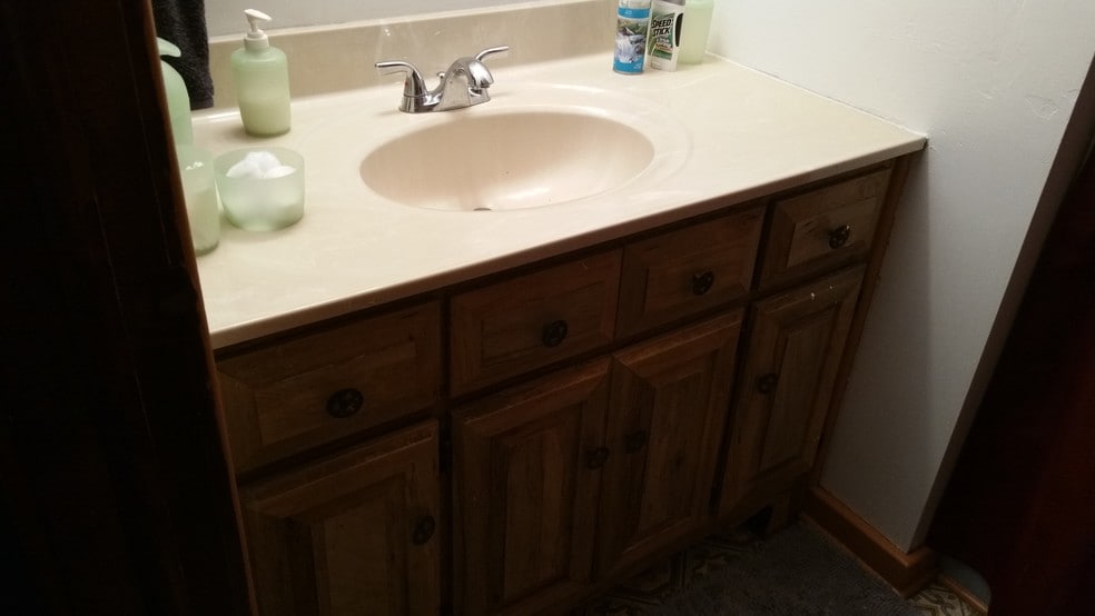 Shared Bathroom sink - 2116 Thaler Ave