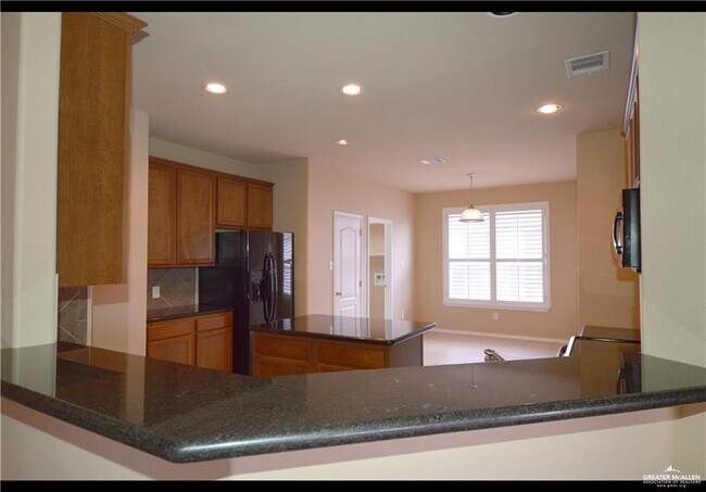 Building Photo - 20 Santa Lydia St