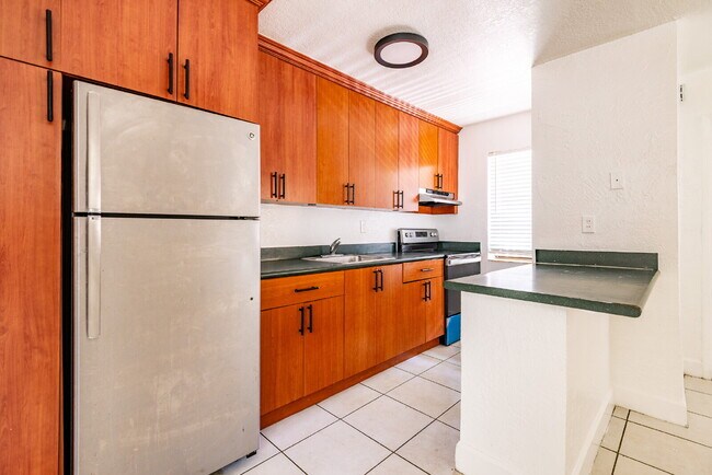 Building Photo - Bright & Spacious 1BR Near Everything You ...