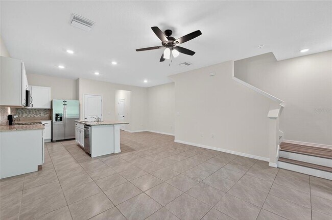 Building Photo - 5068 Captain Davis Dr