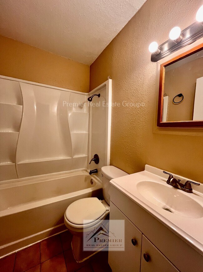 Building Photo - 218 W Ramona Ave