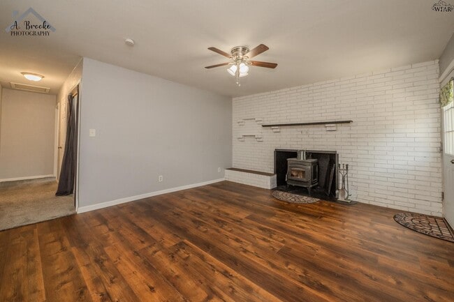 Building Photo - 2953 Moffett Ave
