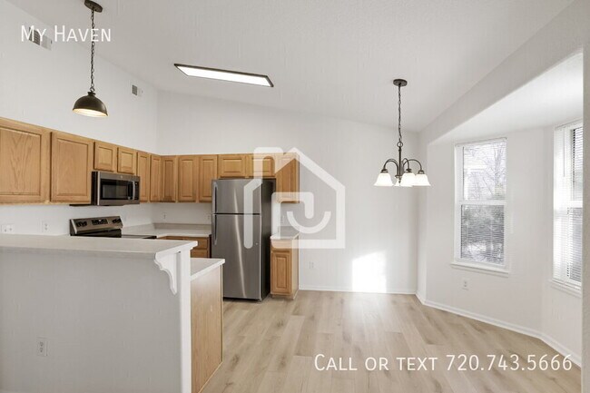 Building Photo - 11620 W 62nd Pl