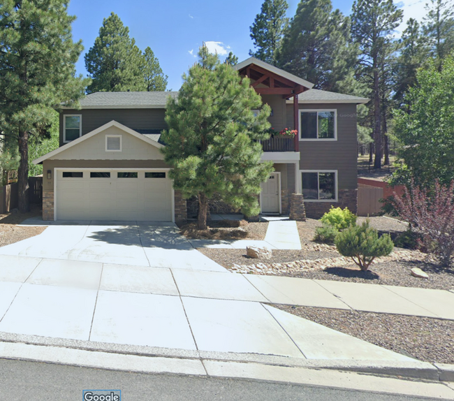 Primary Photo - Stunning Ponderosa trails Home