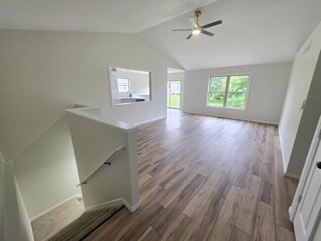 Building Photo - 1813 Rambling Rose Ln