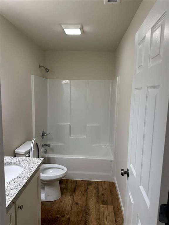 Building Photo - 295 Pony Lake Rd