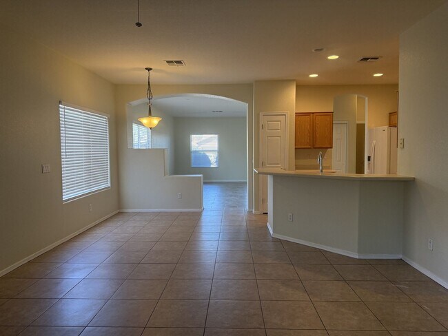 Building Photo - 4 Bedroom in San Tan Ranch, Gilbert!