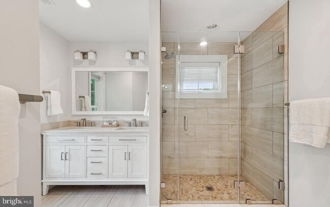Building Photo - 4413 Butterworth Pl NW