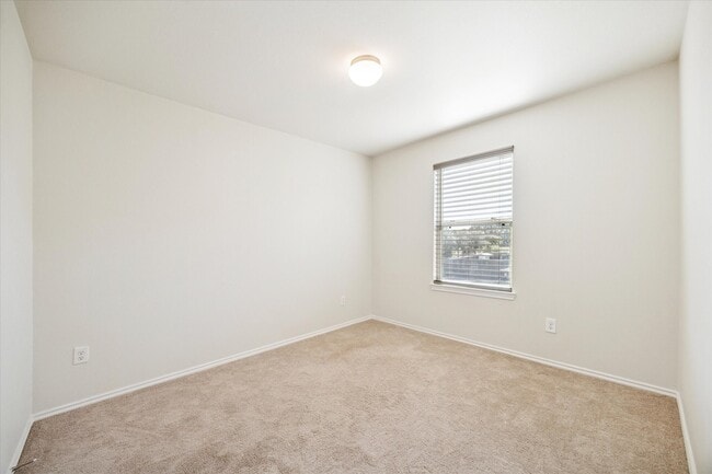 Building Photo - 1606 Avocet Way