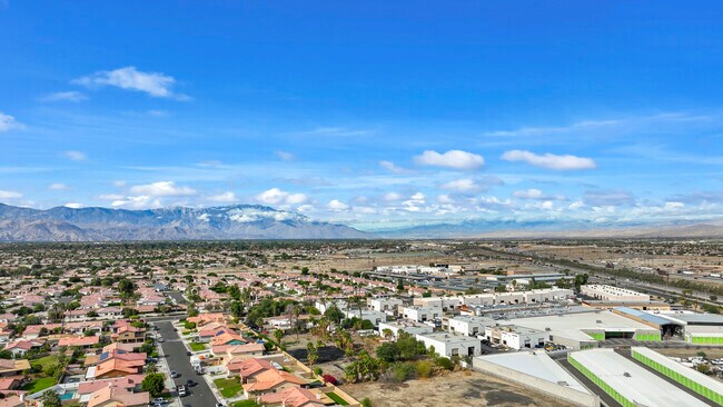 Building Photo - 81375 Paludosa Dr