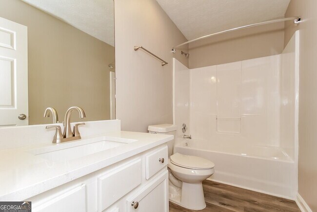 Building Photo - 817 Yonah Dr
