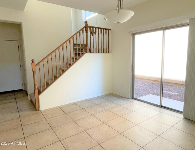 Building Photo - 5330 W Chisum Trail