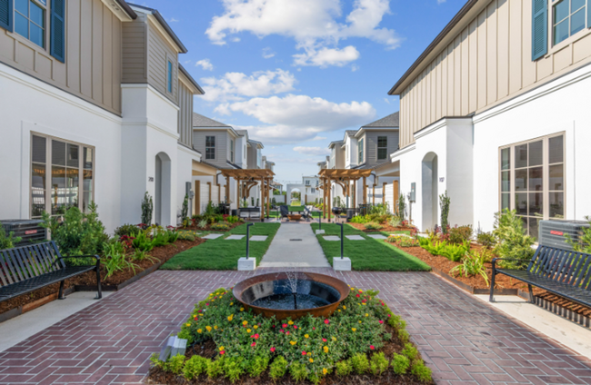 Building Photo - Brand New Townhomes in Sugar Mill Pond