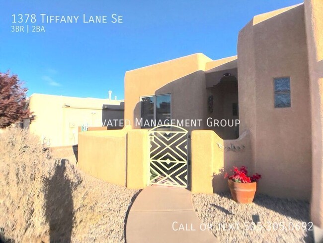 Building Photo - Immaculate 3 bedroom in Rio Rancho! Stunni...