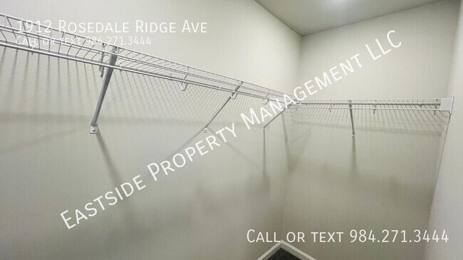 Building Photo - 1912 Rosedale Rdg Ave