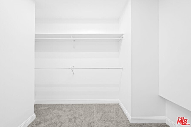 Building Photo - 500 Smithwood Dr