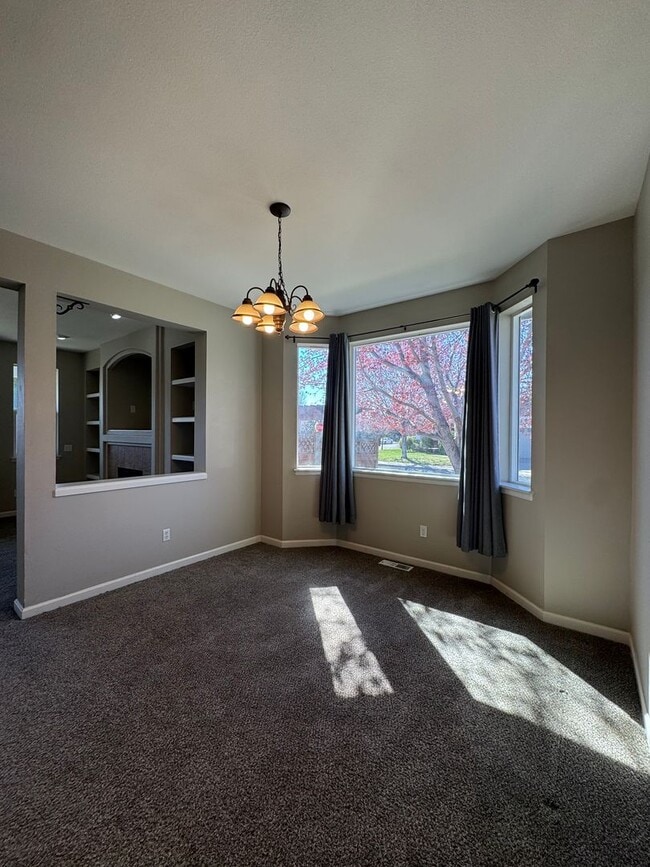 Building Photo - Rare Wheaton Ct Availability