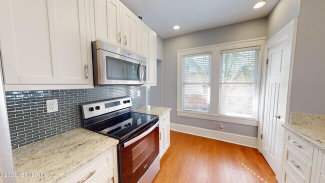 Building Photo - 1292 Wolfe St