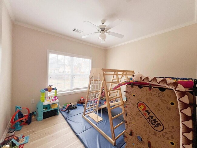 Building Photo - 514 Adeline Ct