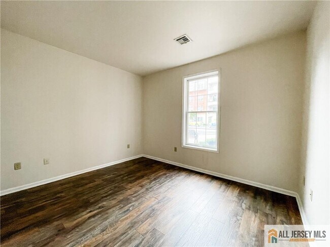 Building Photo - 105 Regency Pl