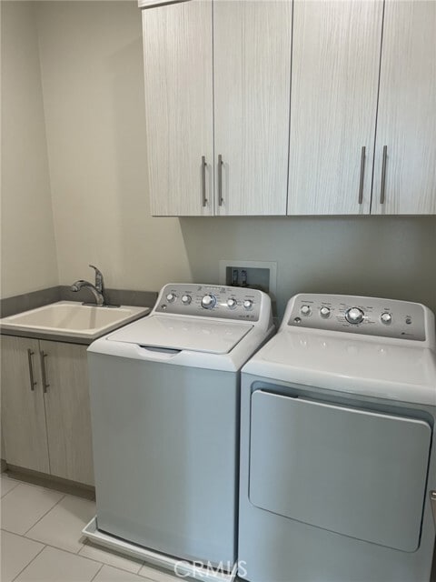 Building Photo - 233 Radial