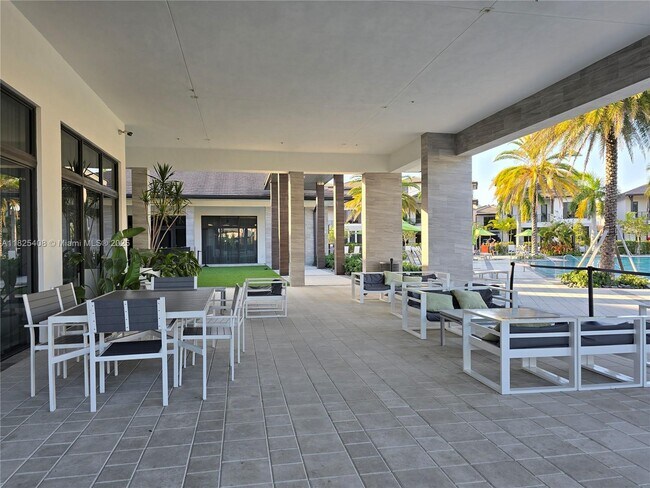 Building Photo - 8167 NW 41st St