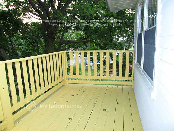 Building Photo - 822 Bradley Ave