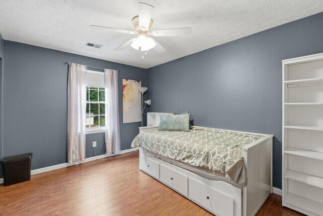 Building Photo - 109 Bowfin