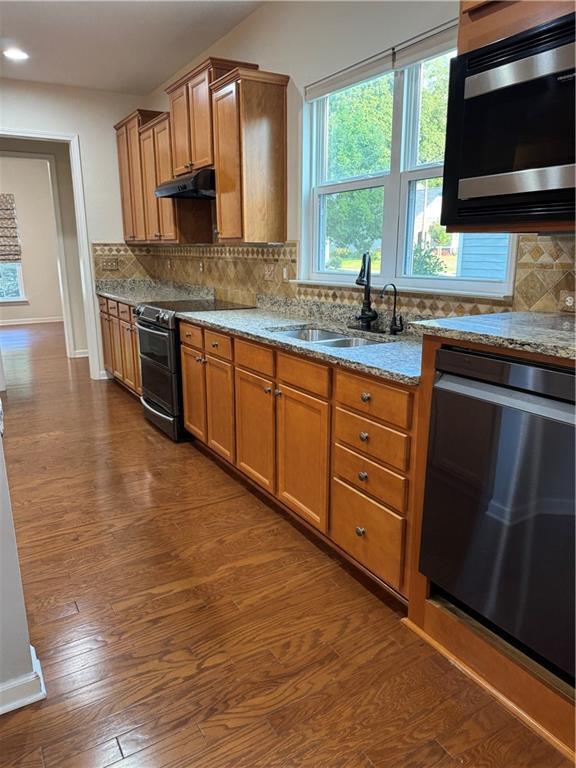 Building Photo - 2875 Goldfinch Cir