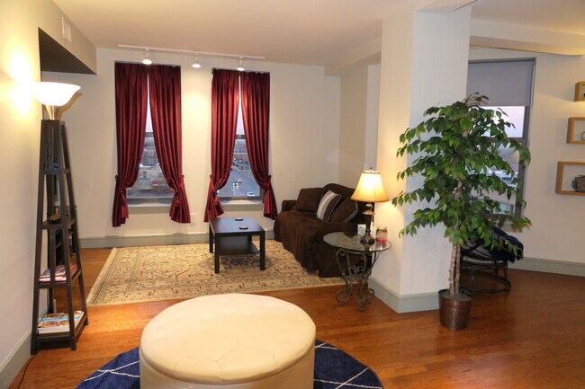 Living 2 - 3608 Gravois Ave