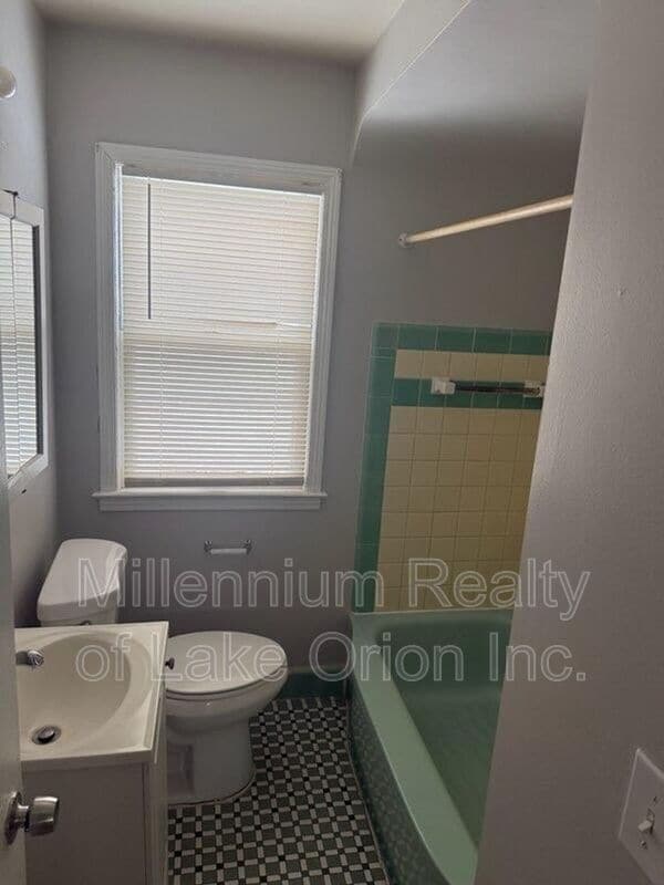 Building Photo - 14663 Jacob Ave