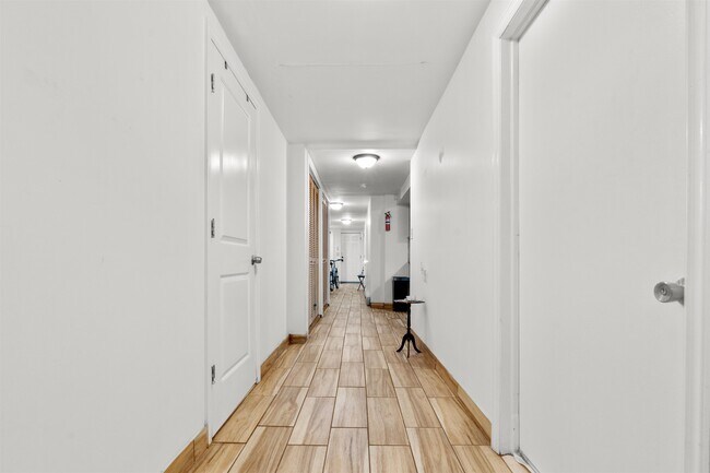 Building Photo - 180 MCADOO Ave