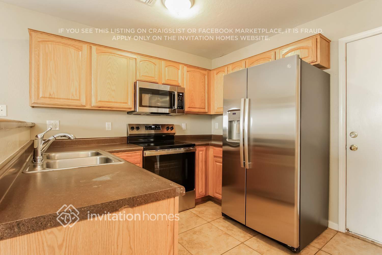 Building Photo - 12918 W Lamar Rd