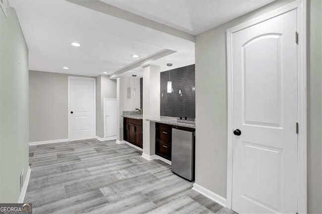 Building Photo - 2248 Farley Ct