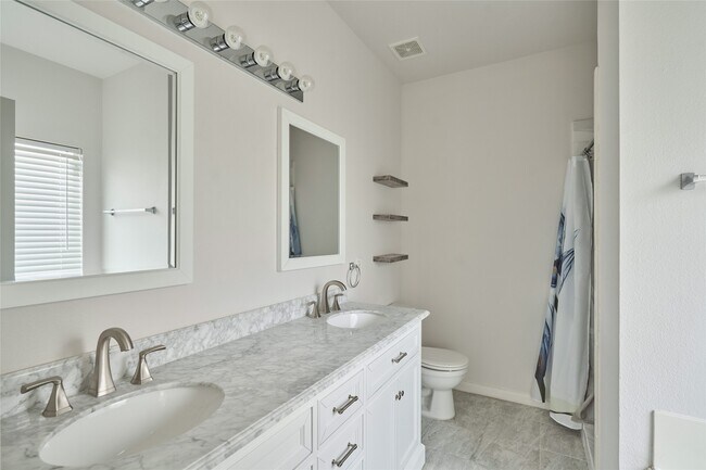 Building Photo - 21718 Grassy Hill Ln