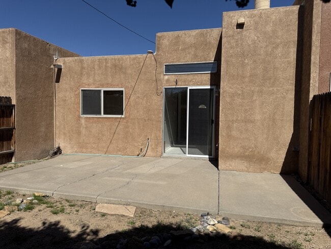 Building Photo - 532 Berry Rd NW