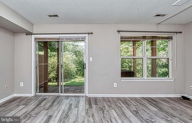 Building Photo - 13416 Burrough Farm Dr