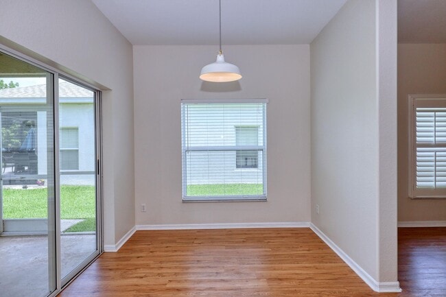 Building Photo - January Special offer 50% off First Month's Rent!  5 Bedroom In Cypress Cay in the Gateway Community