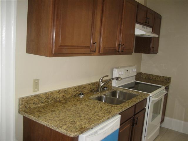 Building Photo - 611 Washington St