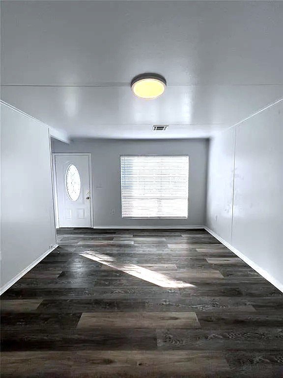 Building Photo - 301 Winding Ln