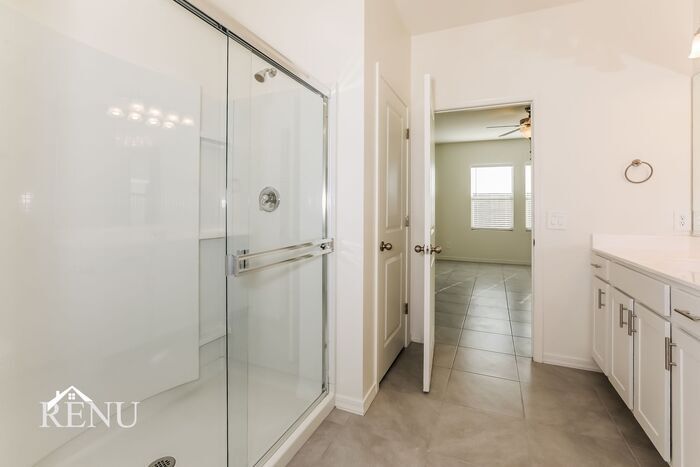 Building Photo - 35621 W San Capistrano Ave