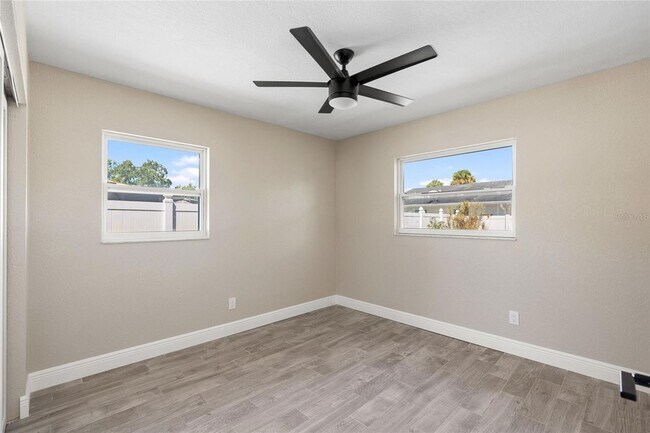 Building Photo - 5901 Denver St NE