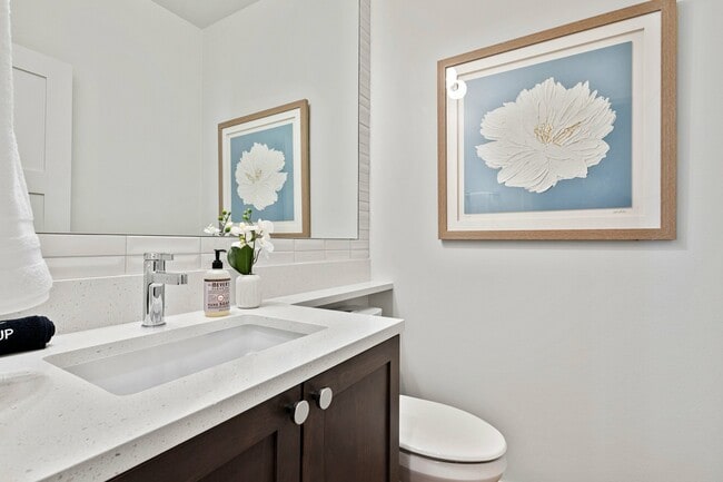 Building Photo - 18007 3rd Ave NE