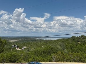 Building Photo - NEW ON MARKET (PRICE DROP!)