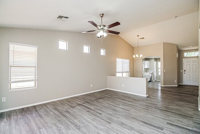 Building Photo - 2725 E Carol Ave