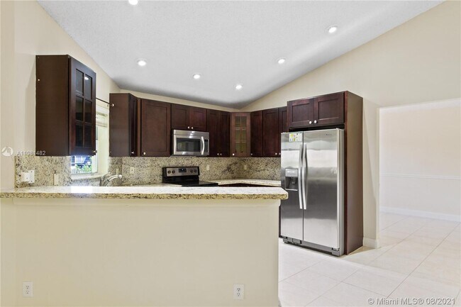 Building Photo - 3562 Southern Orchard Rd W