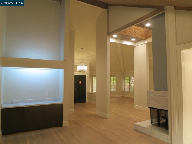 Building Photo - 4089 Sugar Maple Dr