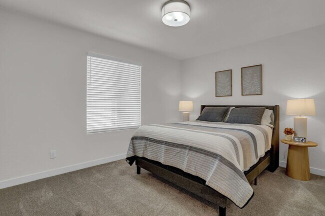 Building Photo - 3719 Venice Grove