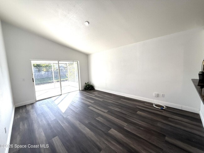 Building Photo - 2924 Pebble Creek St