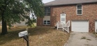 Building Photo - 4385-4387 Santa Anna Dr